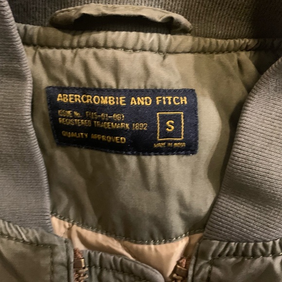 Abercrombie & Fitch Bomber - Picture 5 of 5